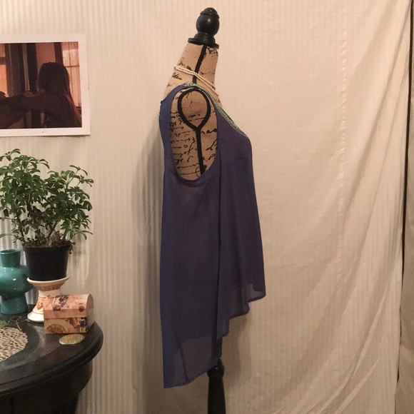 •CLEAR-OUT• 3 for 18 TORRID SEMI SHEER TANK - Picture 3 of 6